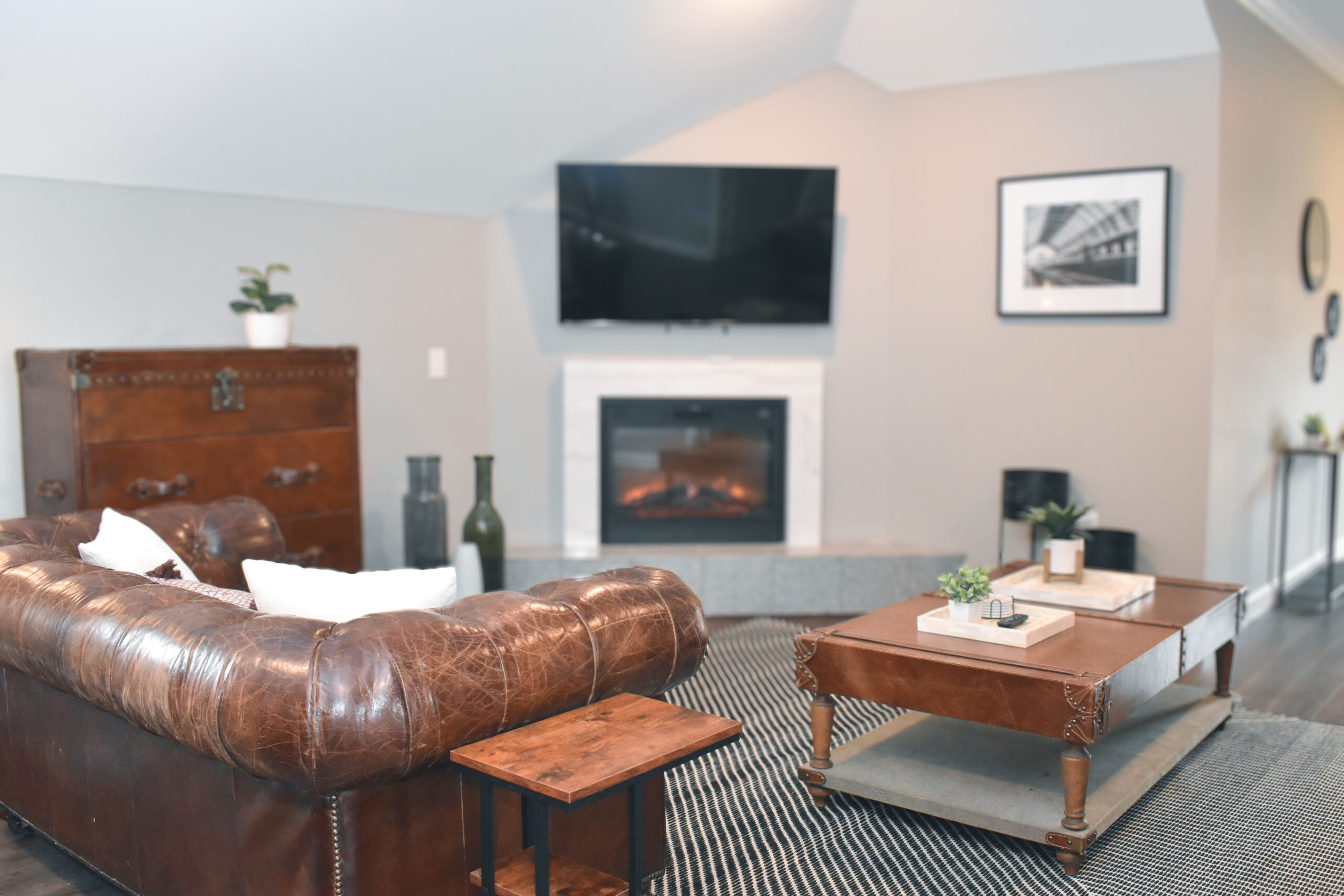 Fountaine Bleau Apartments https://fountainebleauconway.com/wp-content/uploads/sites/36/2025/12/FBC53-scaled-1.jpg